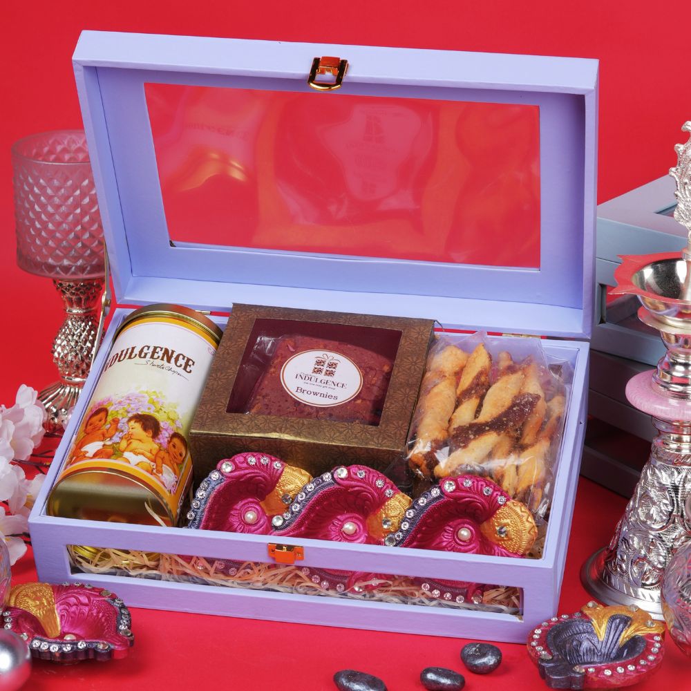 leather windown box Hamper