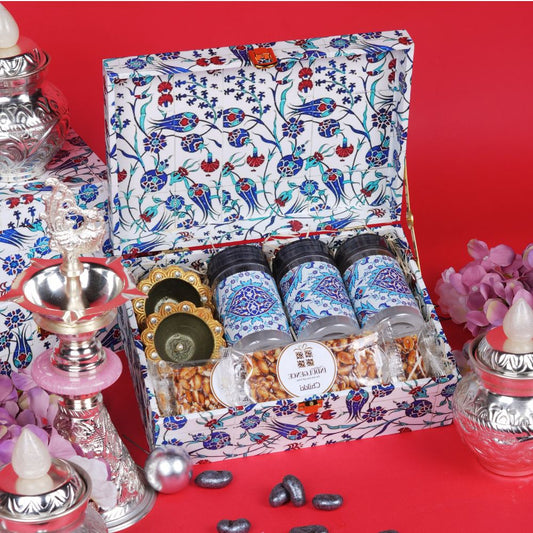Floral Blue Hamper
