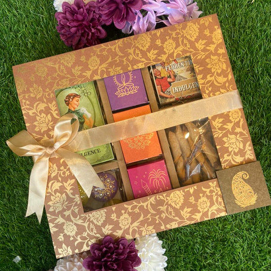 Festive Kit 1: Big Square Box